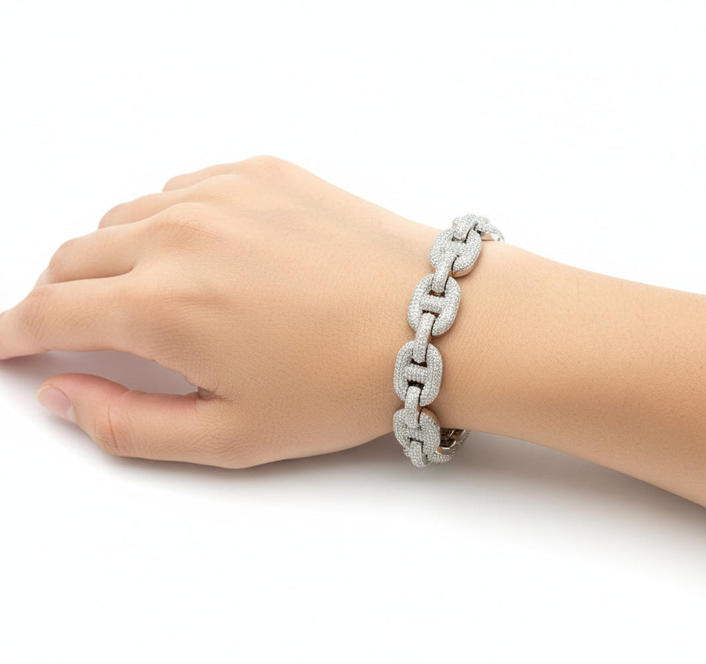 Bracelets Silver & Diamonds.